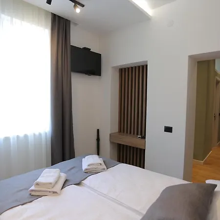 Bonanza Apartment *
